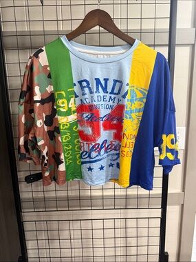Women’s Colorblock Graphic Tee - Multicolor